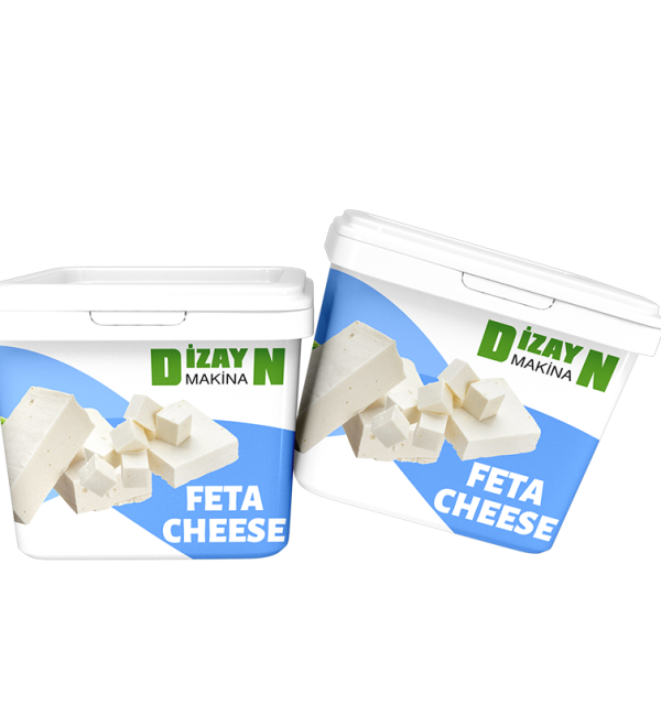 Наполнение сыра фета в контейнера