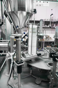 Машина для наполнения контейнеров