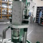 Автомат укупора крышек