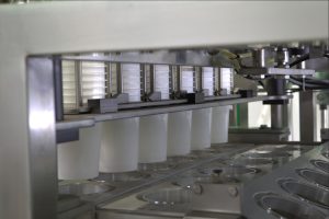 Автомат розлива в стаканчики